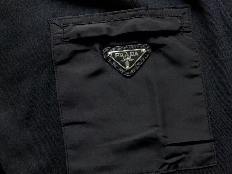 Camiseta Prada Pocket Logo