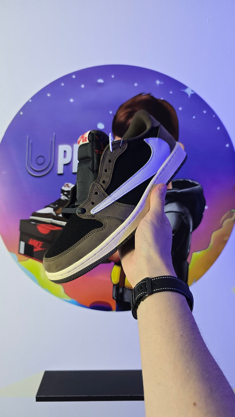 Nike Air Jordan 1 Low x Travis Scott "Mocha" (PRONTA ENTREGA)