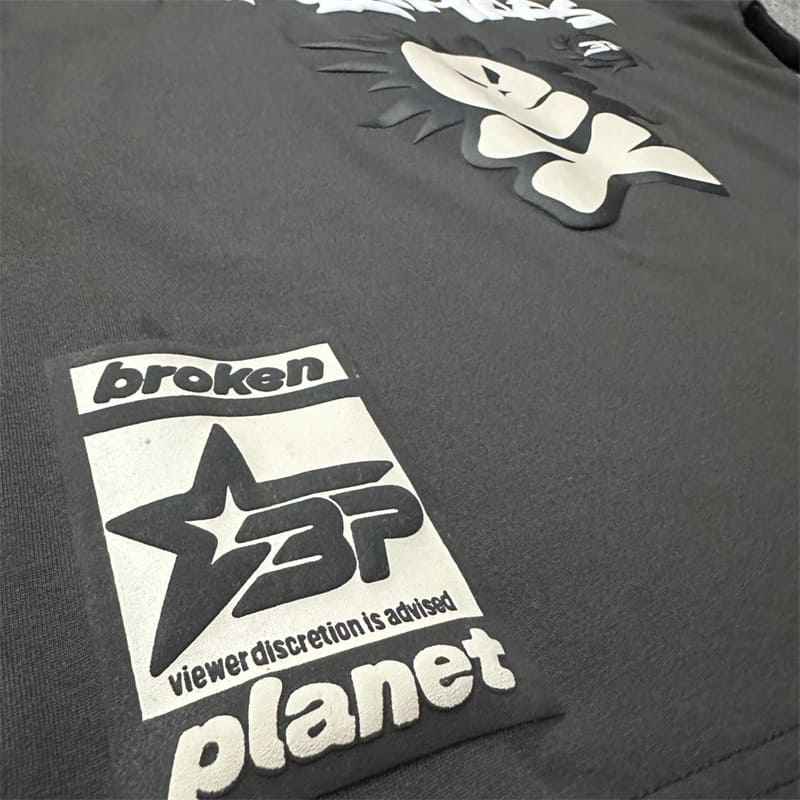 Camiseta Broken Planet Total Chaos