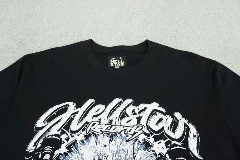 Camiseta Hellstar The World Is Yours