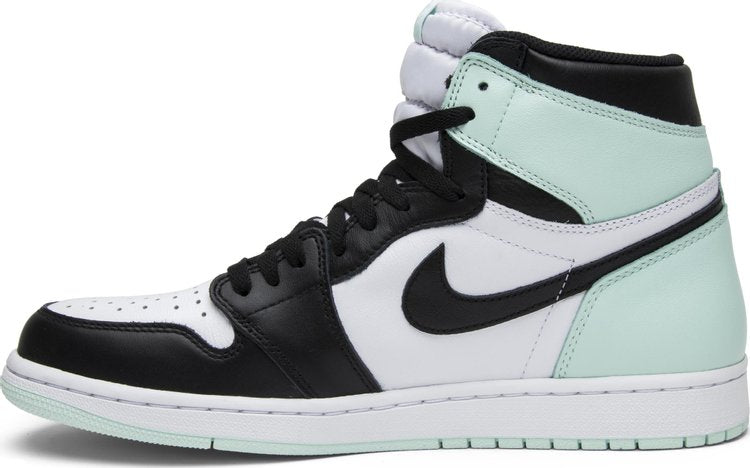 Nike Air Jordan 1 Retro High OG NRG 'Igloo'